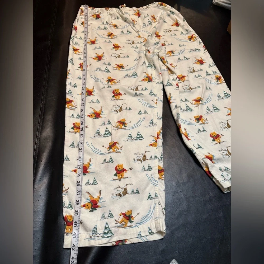 Winnie the Pooh size extra large pajama pants with a cute winter scene. - Picture 14 of 15